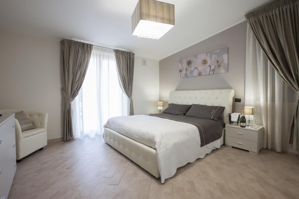 Amira Luxury Apartments Santa Maria Capua Vetere Exterior foto